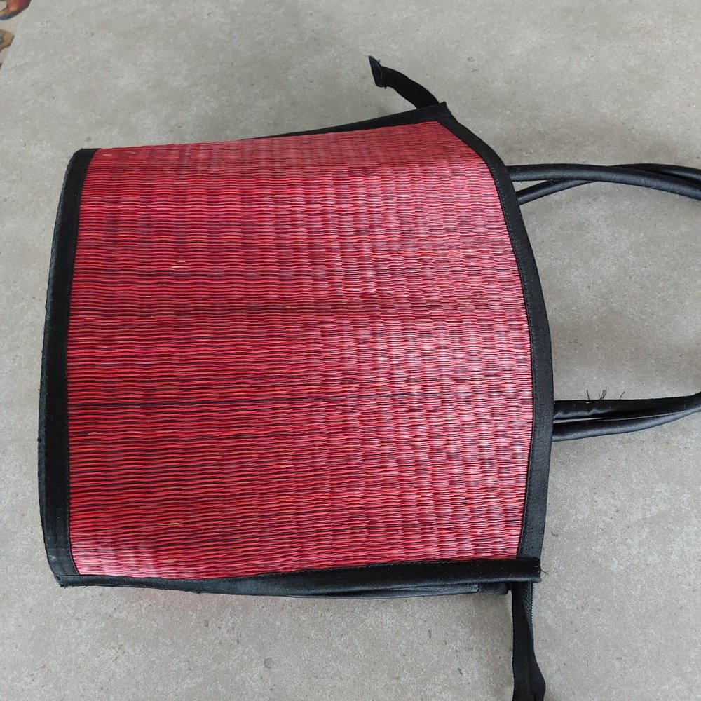 ❤️Large Red Handwoven Handbag - Picture 2 of 7